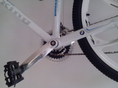 【廠價批發(fā)寶馬山地自行車山地車 鋁合金山地車21速前后碟剎 一體輪】價格,廠家,圖片,自行車,酷騎自行車俱樂部